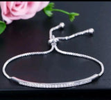 Zircon Embedded bracelet (Silver)